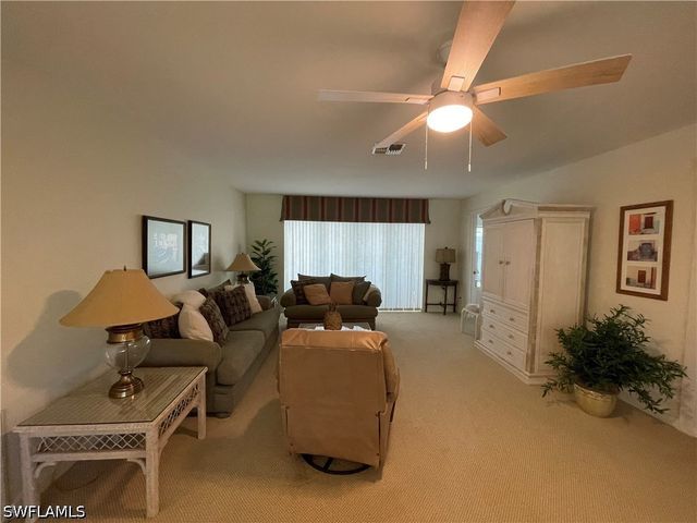 254 6TH AVE S 8, Naples, FL 34102