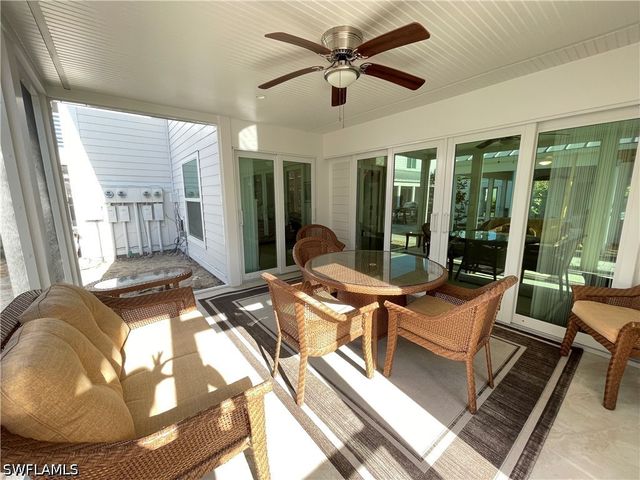 254 6TH AVE S 8, Naples, FL 34102