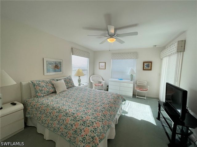 254 6TH AVE S 8, Naples, FL 34102