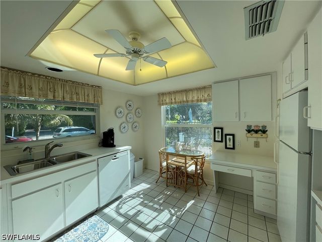 254 6TH AVE S 8, Naples, FL 34102