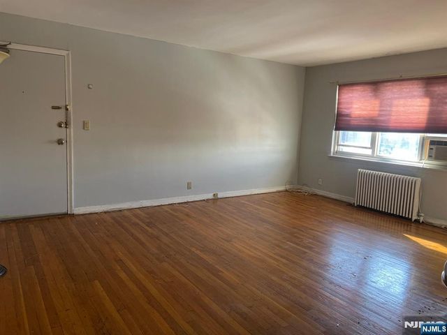 245 Passaic B-10, Passaic, NJ 07055