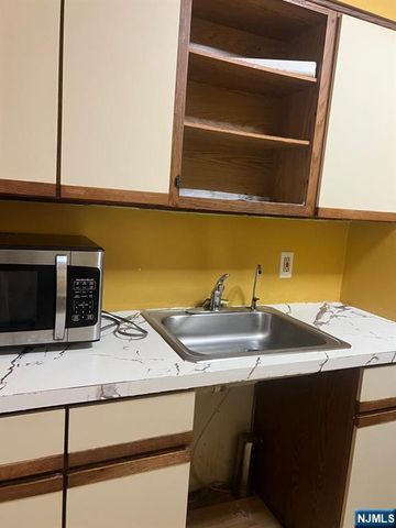 245 Passaic B-10, Passaic, NJ 07055