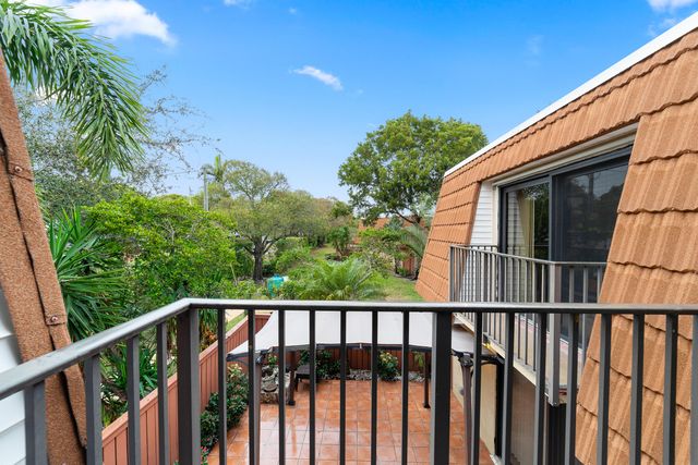 2971 SW 11 Place, Deerfield Beach, FL 33442