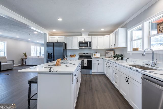 121 Haley Mountain Road, Talking Rock, GA 30175