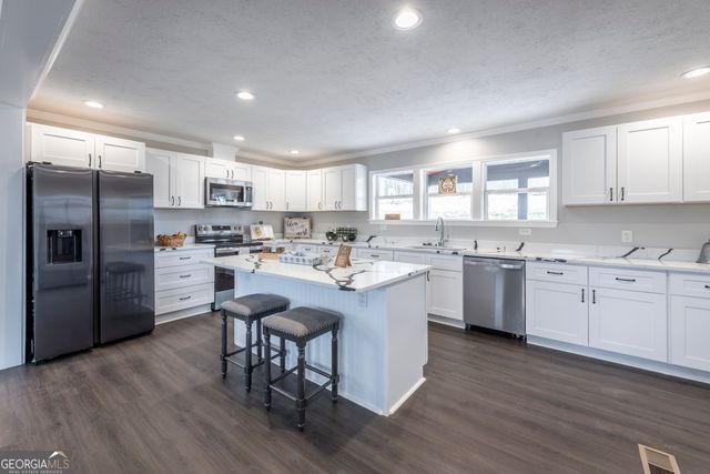 121 Haley Mountain Road, Talking Rock, GA 30175