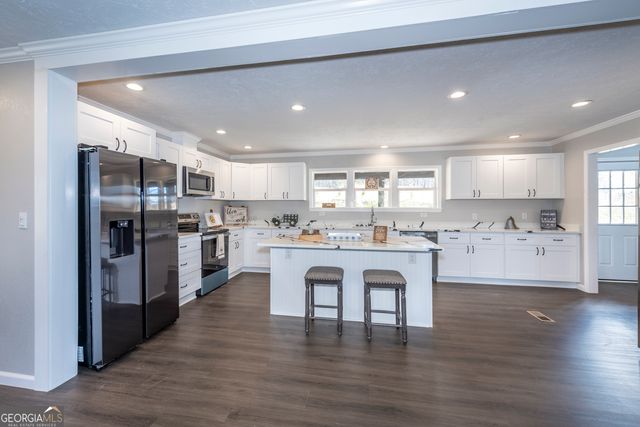 121 Haley Mountain Road, Talking Rock, GA 30175