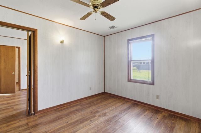 406 W Wishart Street, Monett, MO 65708