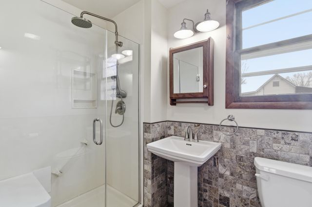 406 W Wishart Street, Monett, MO 65708