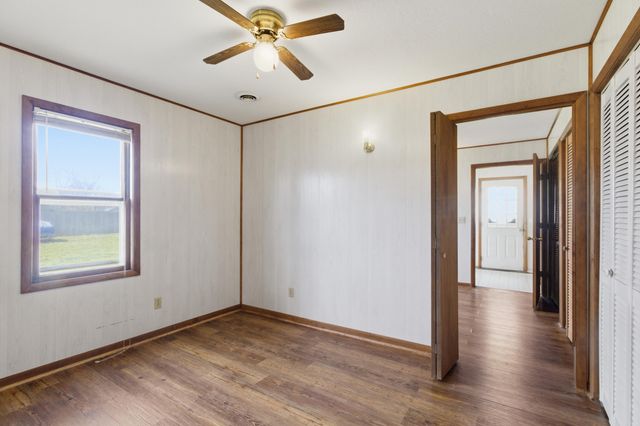 406 W Wishart Street, Monett, MO 65708