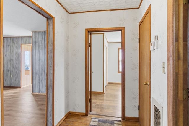 406 W Wishart Street, Monett, MO 65708