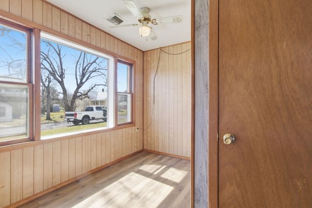 406 W Wishart Street, Monett, MO 65708