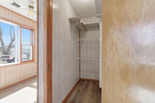 406 W Wishart Street, Monett, MO 65708