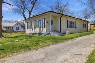 406 W Wishart Street, Monett, MO 65708