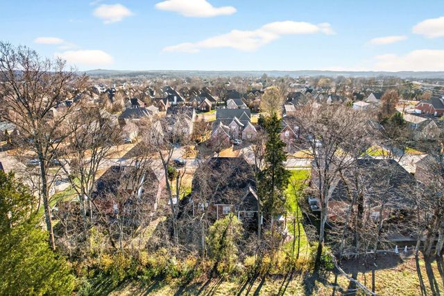 1007 Nealcrest Cir, Spring Hill, TN 37174