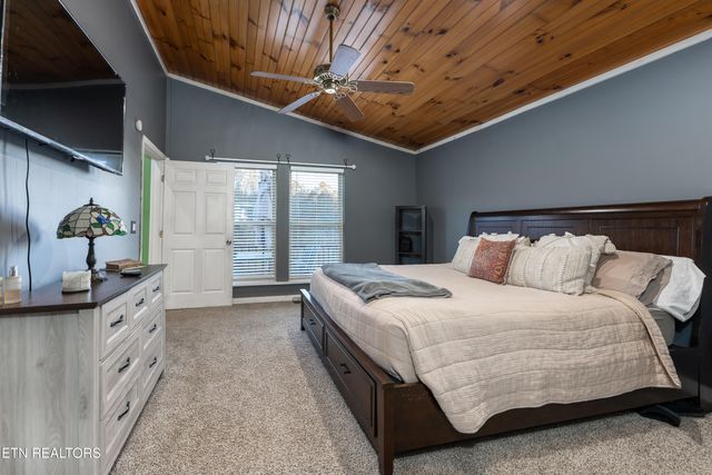 257 N Dark Hollow Rd, Andersonville, TN 37705