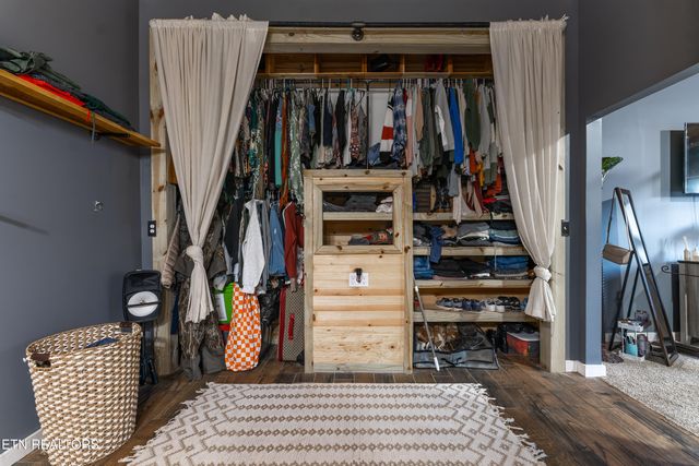 257 N Dark Hollow Rd, Andersonville, TN 37705