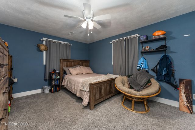 257 N Dark Hollow Rd, Andersonville, TN 37705