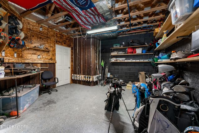 257 N Dark Hollow Rd, Andersonville, TN 37705