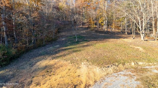 257 N Dark Hollow Rd, Andersonville, TN 37705