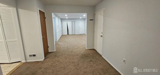 1909 Raspberry Court, Edison, NJ 08817