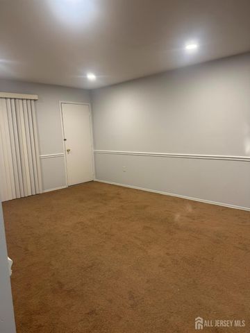 1909 Raspberry Court, Edison, NJ 08817