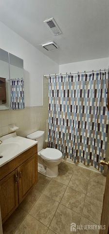 1909 Raspberry Court, Edison, NJ 08817