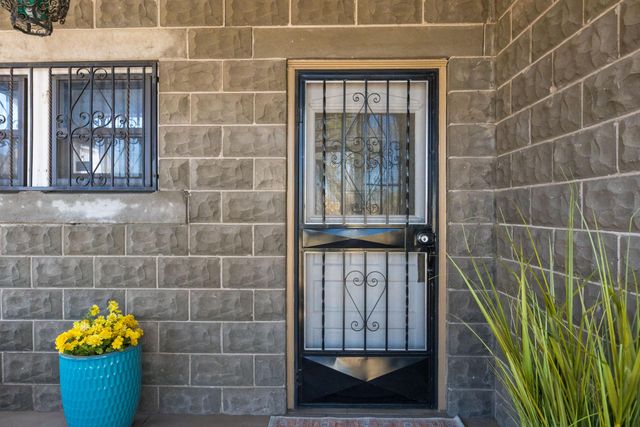 824 Silver Avenue SE, Albuquerque, NM 87102