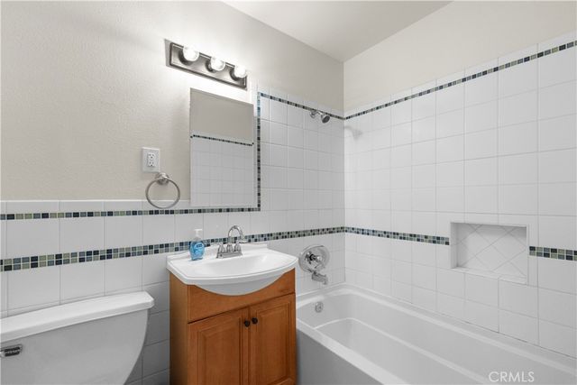 26919 Messina, Highland, CA 92346