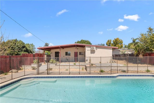 26919 Messina, Highland, CA 92346