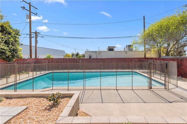 26919 Messina, Highland, CA 92346