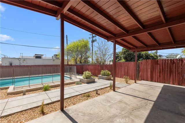 26919 Messina, Highland, CA 92346