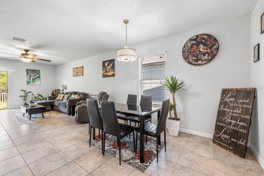 Image 12 of property listing at 3703 GLOBE THISTLE DRIVE, Tampa, FL 33619