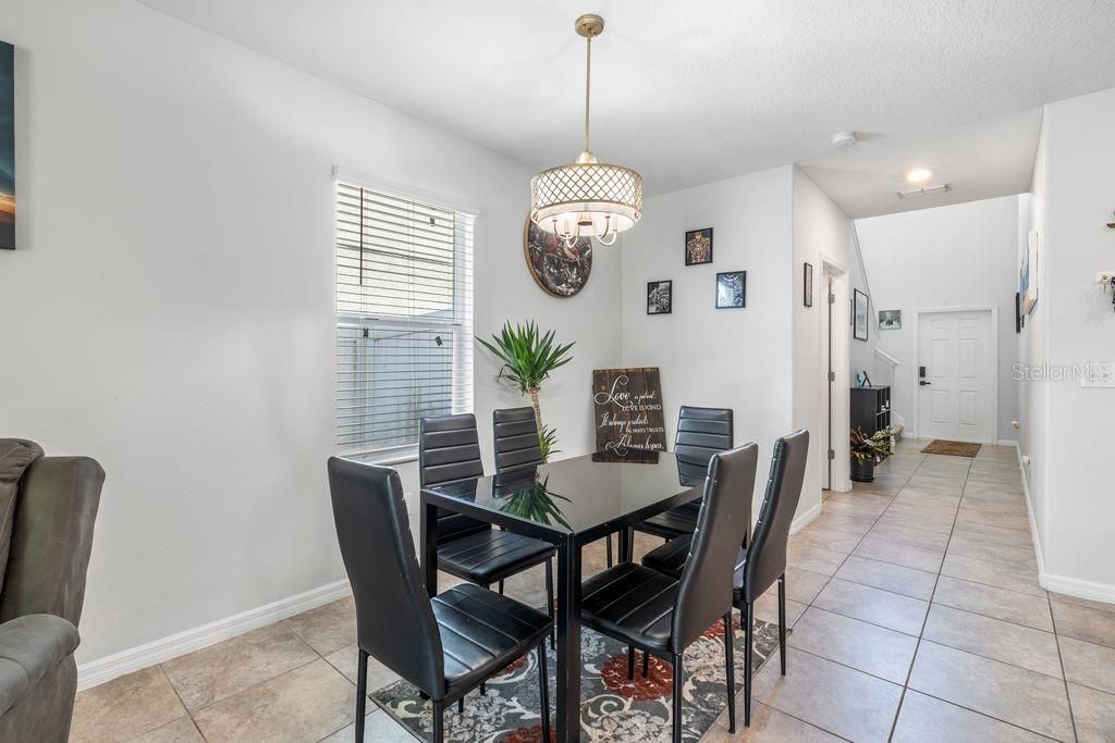 Image 13 of property listing at 3703 GLOBE THISTLE DRIVE, Tampa, FL 33619