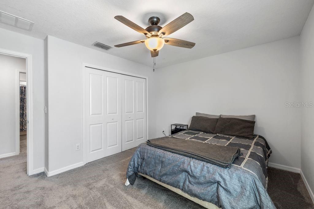 Image 32 of property listing at 3703 GLOBE THISTLE DRIVE, Tampa, FL 33619