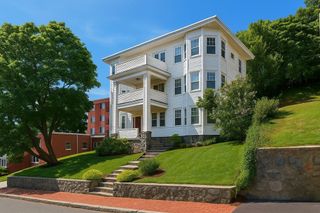 84 Fellsway E, Malden, MA 02148