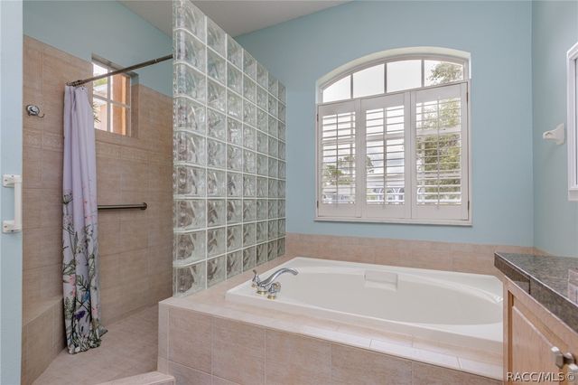 11 Gingerwood Drive, Homosassa, FL 34446