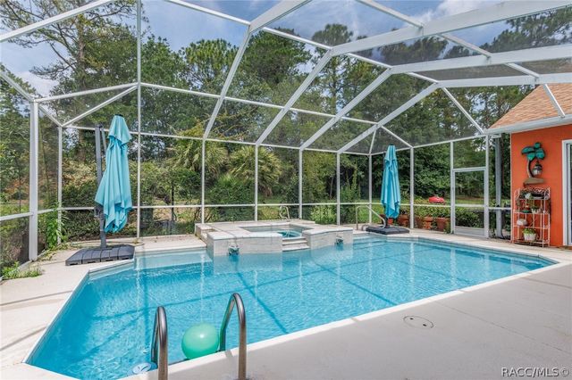 11 Gingerwood Drive, Homosassa, FL 34446