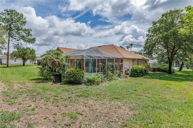 11 Gingerwood Drive, Homosassa, FL 34446