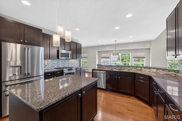 1220 Talbridge Way, St Charles, MO 63303