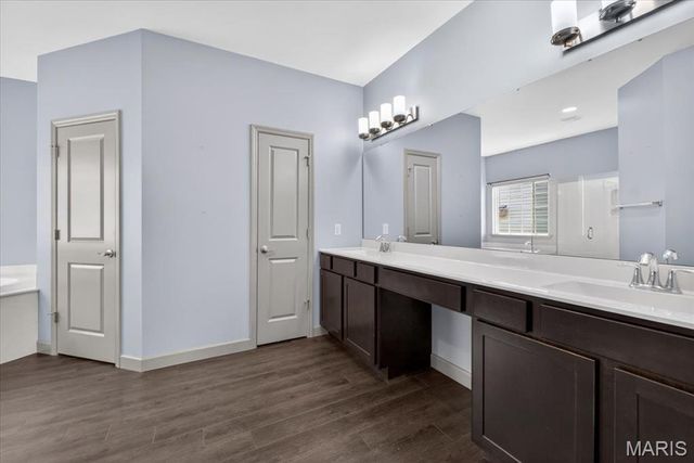 1220 Talbridge Way, St Charles, MO 63303