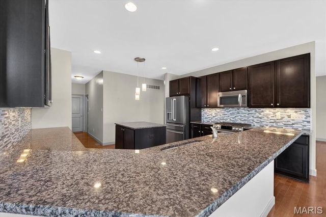 1220 Talbridge Way, St Charles, MO 63303