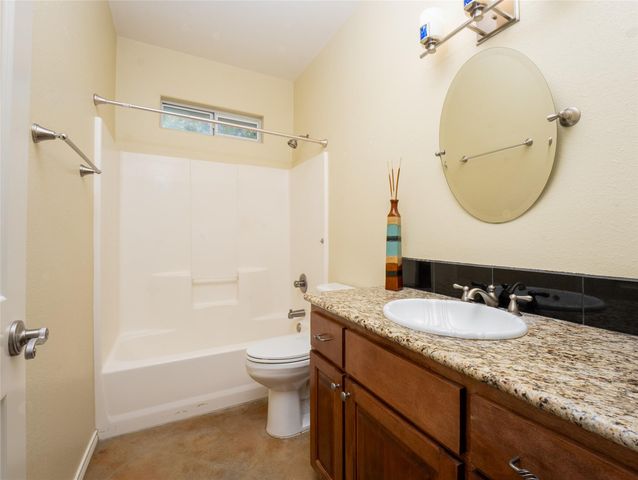 190 Shady Bluff DR, Wimberley, TX 78676