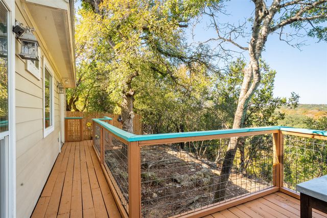 190 Shady Bluff DR, Wimberley, TX 78676