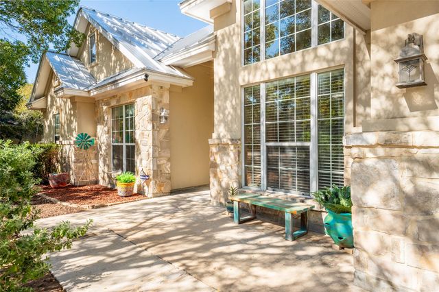 190 Shady Bluff DR, Wimberley, TX 78676