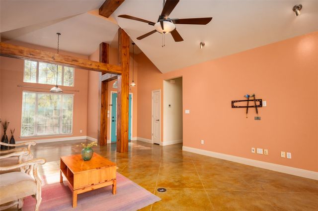 190 Shady Bluff DR, Wimberley, TX 78676