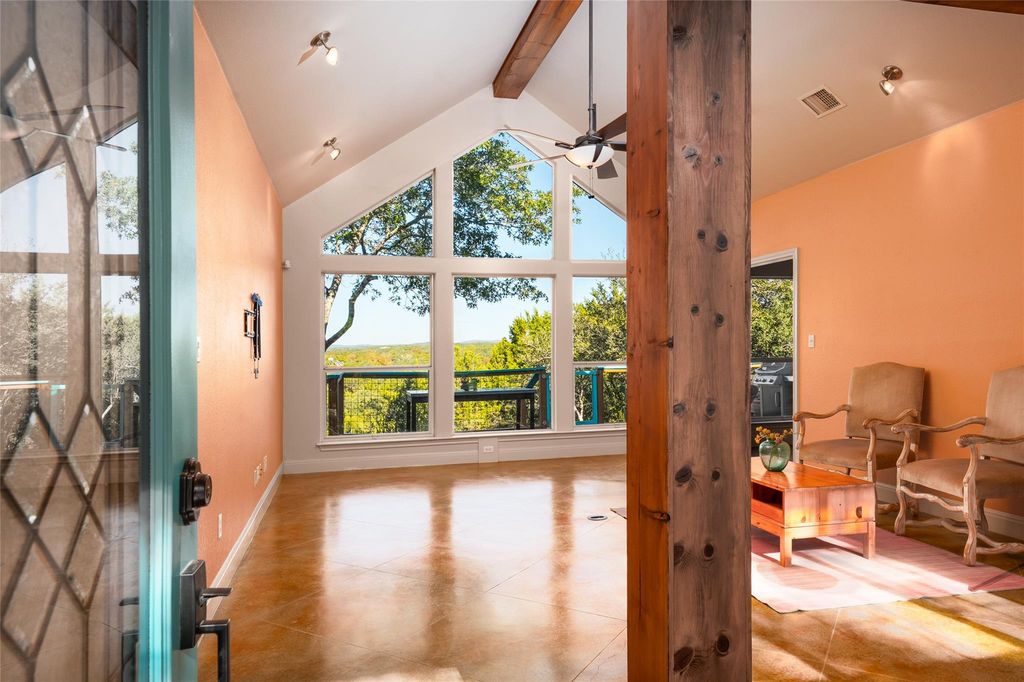 190 Shady Bluff DR, Wimberley, TX 78676