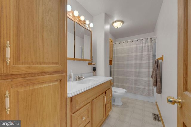 60 WATERFORD RD, Hammonton, NJ 08037