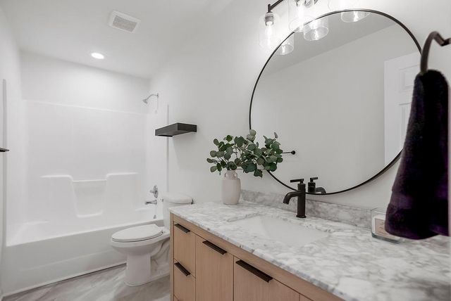 725 Pacific Avenue, Osawatomie, KS 66064