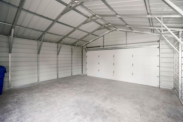 725 Pacific Avenue, Osawatomie, KS 66064