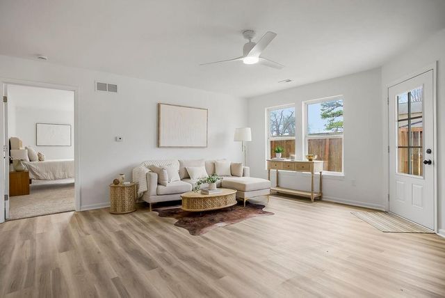 725 Pacific Avenue, Osawatomie, KS 66064